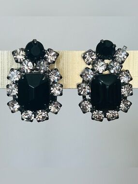 Moans Couture Vintage Clip Earrings designed by Christopher Crouch EUC